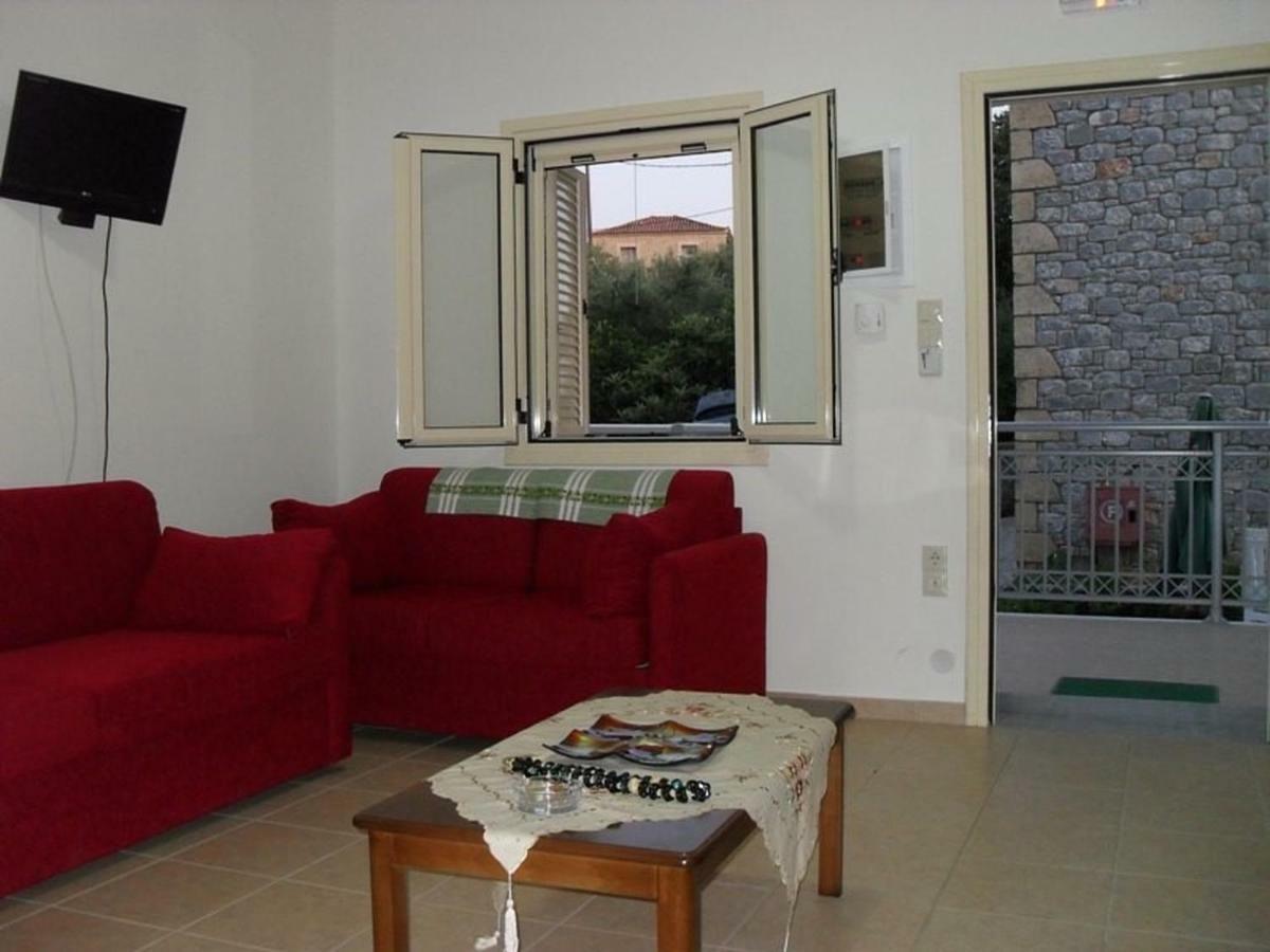 Manoleas Villas - Apartment 2 Stoúpa Extérieur photo